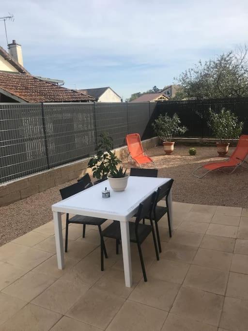 L'Imprevu Est Une Maison Individuelle. Sennecey-le-Grand Kültér fotó